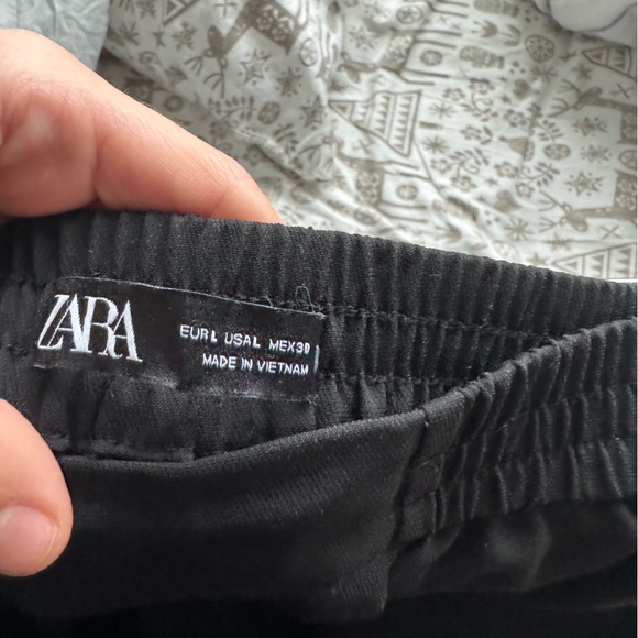 Black pants - Picture 3 of 3